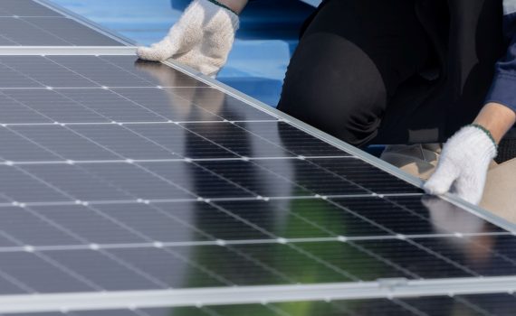 solar-power-installation-on-commercial-roof